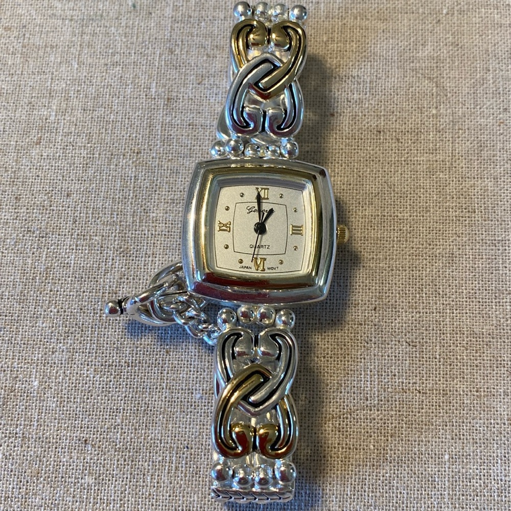 Beautiful bracelet watch. Silver, needs new battery